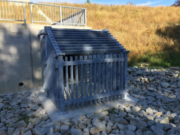 Bild 1: Hier sieht man den beckenseitigen räumlichen Rechen.